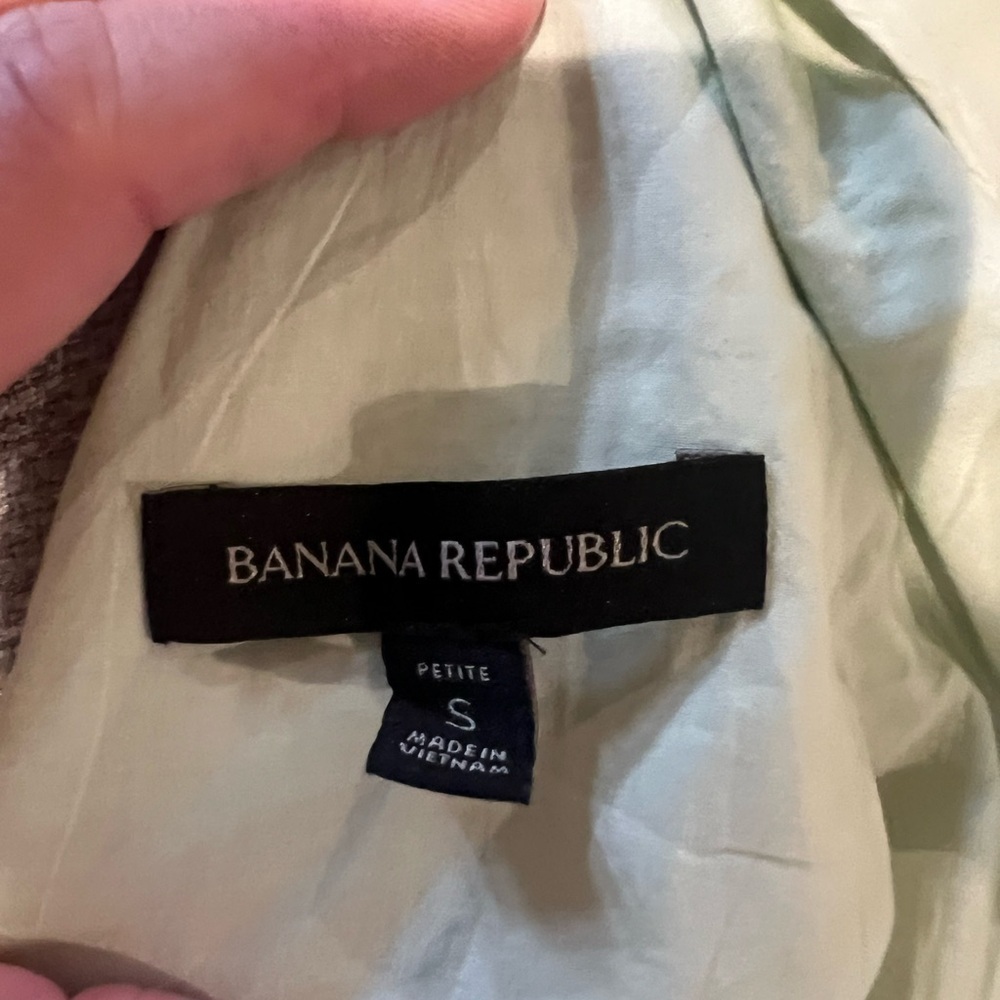Banana republic very light green maxi dress - Picture 10 of 10
